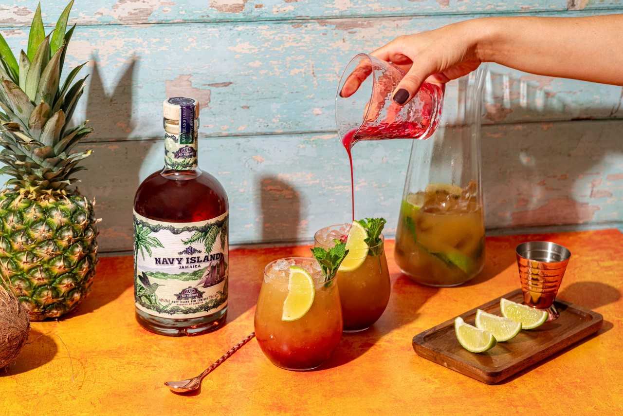 Black Tot Day: черный день для всех любителей рома Black Tot Day: черный день для всех любителей рома